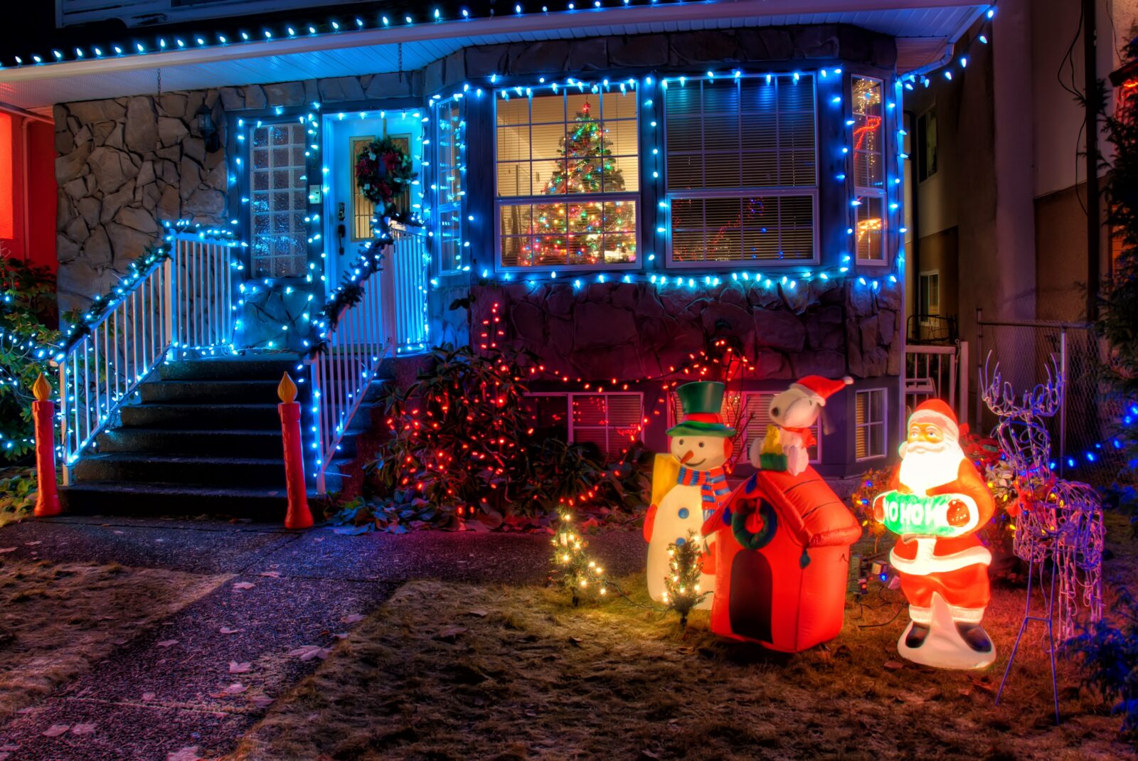 With Philips Hue and these other lights Christmas becomes magical