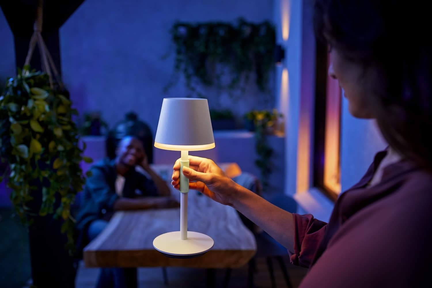 Philips Hue comes out with an almost priceless table lamp