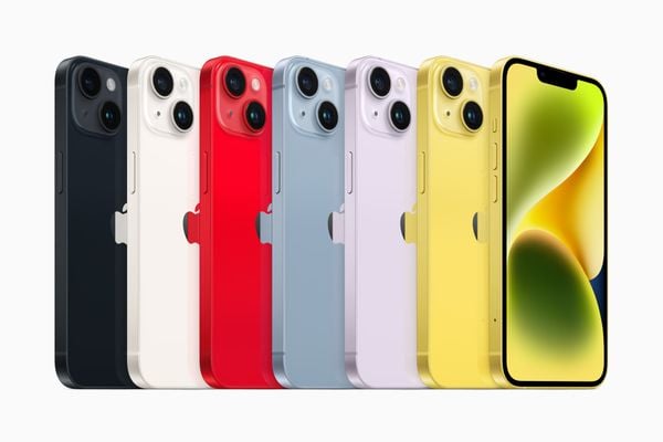 iPhone 14 yellow Apple