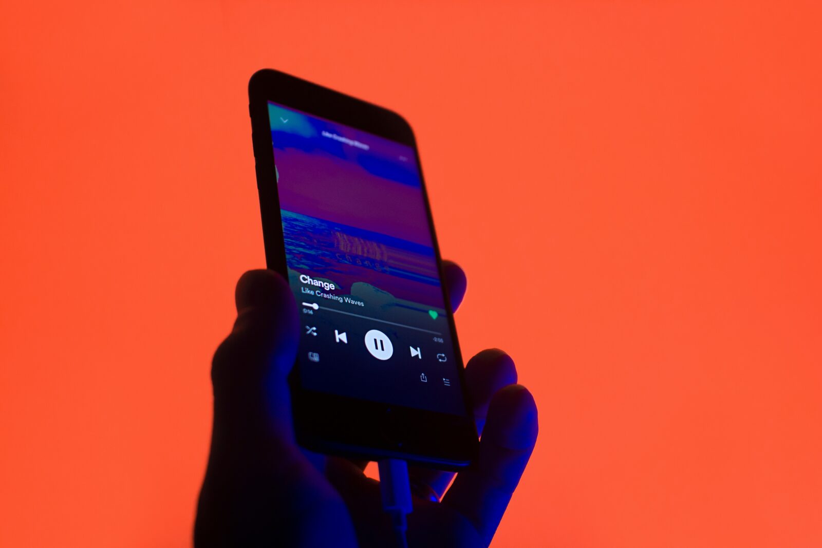 Spotify for iPhone finally takes full advantage of iOS 16