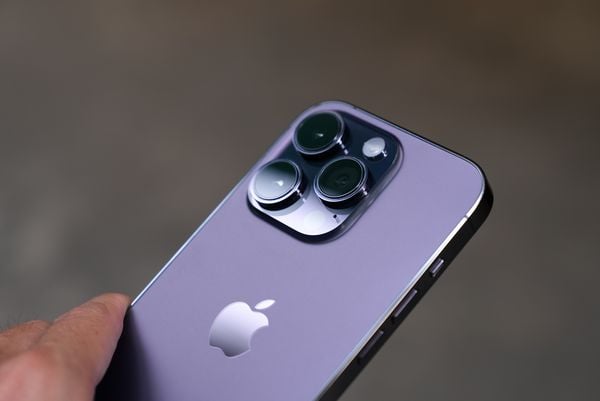 Apple's hidden feature makes iPhone 14 lock button a lot more efficient