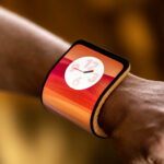 Motorola turns Android smartphone into insane bracelet