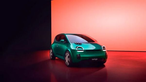 The cheap Renault Twingo beats any electric car
