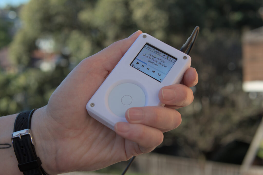 1703338099 This music player will make you long for the Apple