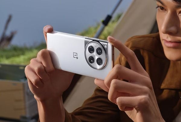 Periscope camera of OnePlus 12
